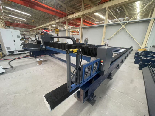 Портальный лазерный станок ADH ULGB 13035 12 кВт  изображение